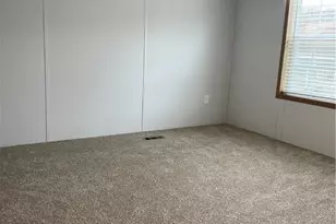 1340 Hilltop Dr, Robinson Twp, PA 15019 - Photo 7