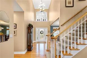 208 Farmington Dr, Peters Township, PA 15367 - Photo 5