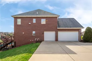 208 Farmington Dr, Peters Township, PA 15367 - Photo 3