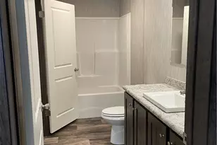 1218 Sunset Dr, Robinson Twp, PA 15019 - Photo 9