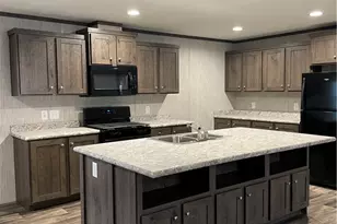 1218 Sunset Dr, Robinson Twp, PA 15019 - Photo 3