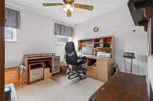 950 Elizabeth St, Liberty Boro, PA 15133 - Photo 29