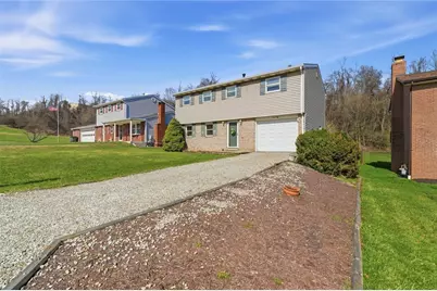 950 Elizabeth St, Liberty Boro, PA 15133 - Photo 3