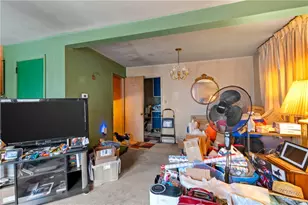 43 Seneca Dr, Pittsburgh, PA 15228 - Photo 9