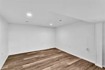 2945 Strachan Ave, Beechview, PA 15216 - Photo 11