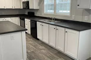 1322 Hidden Valley Dr, Robinson Twp, PA 15019 - Photo 3