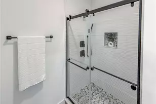 622 Windom St, Pittsburgh, PA 15203 - Photo 9