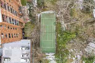 1500 Cochran Rd, Scott Township, PA 15243 - Photo 23