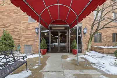 1500 Cochran Road #700, Scott Township, PA 15243 - Photo 3