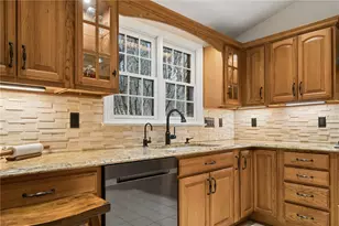 4948 Simmons Cir, Export, PA 15632 - Photo 13