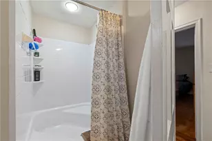 220 Oakview Ave, Pittsburgh, PA 15218 - Photo 17