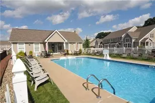 1009 W Waterford Ct, North Strabane, PA 15317 - Photo 25