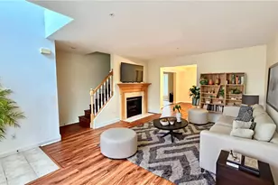 1009 W Waterford Ct, North Strabane, PA 15317 - Photo 3