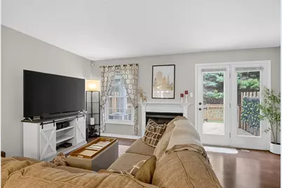 451 Cherryhill Dr, Cecil, PA 15017 - Photo 7