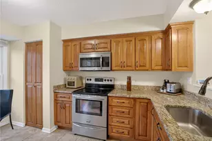 451 Cherryhill Dr, Cecil, PA 15017 - Photo 13