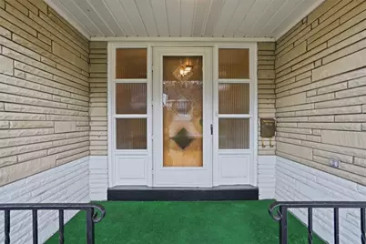 1150 Arrowood Dr, Pittsburgh, PA 15243 - Photo 3