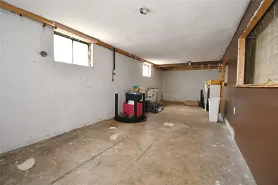 17 Dean St, Carnegie, PA 15106 - Photo 17