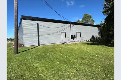 1139 N Main Street Ext, Twp of But NW, PA 16001 - Photo 19