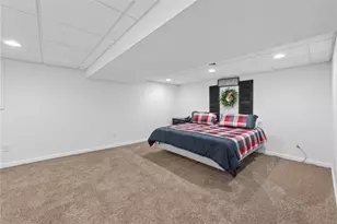 361 Holiday Park Dr, Pittsburgh, PA 15239 - Photo 23