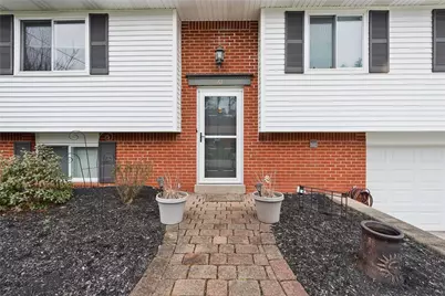 361 Holiday Park Dr, Pittsburgh, PA 15239 - Photo 3