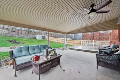 361 Holiday Park Dr, Pittsburgh, PA 15239 - Photo 25