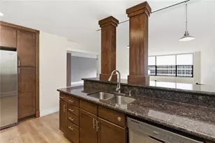 112 Washington Pl, Pittsburgh, PA 15219 - Photo 9