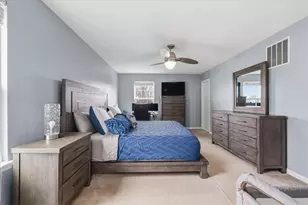 235 Long Ridge Dr, Kennedy Township, PA 15108 - Photo 17