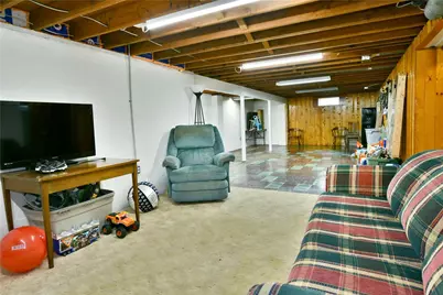 1211 Brentwood Dr, Pymatuning Township, PA 16125 - Photo 41