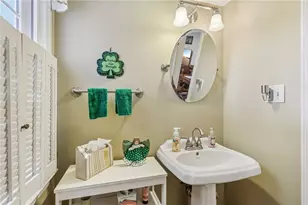 1696 Hathaway Ln, Pittsburgh, PA 15241 - Photo 17