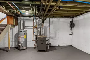 895 Alcoma St, Sharon, PA 16146 - Photo 39