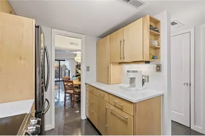 6 Foster Sq, Pittsburgh, PA 15212 - Photo 9