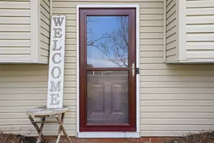 129 Scottsdale Dr, Moon/Crescent Twp, PA 15108 - Photo 3