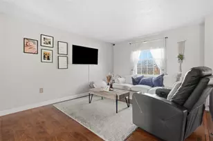 129 Scottsdale Dr, Moon/Crescent Twp, PA 15108 - Photo 5