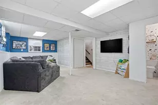 129 Scottsdale Dr, Moon/Crescent Twp, PA 15108 - Photo 23