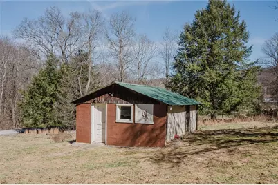 348 Hollow Rd, Washington Township, PA 16218 - Photo 9