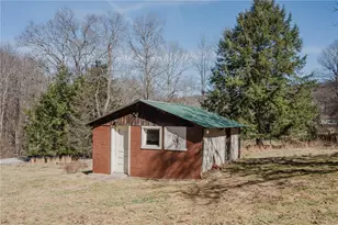 348 Hollow Rd, Washington Township, PA 16218 - Photo 9