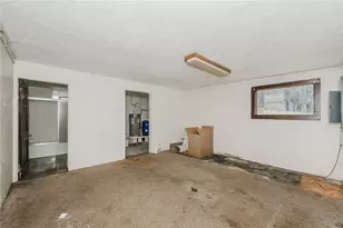 348 Hollow Rd, Washington Township, PA 16218 - Photo 13