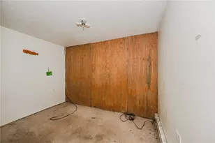 348 Hollow Rd, Washington Township, PA 16218 - Photo 19