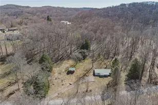 348 Hollow Rd, Washington Township, PA 16218 - Photo 23