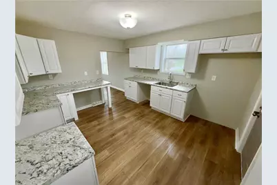 354 Maple St, North Union Township, PA 15456 - Photo 7