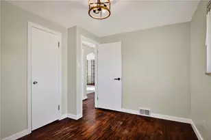 813 Alberta Dr, West Mifflin, PA 15122 - Photo 21