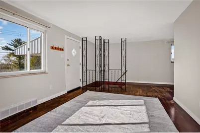 813 Alberta Dr, West Mifflin, PA 15122 - Photo 7