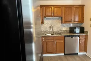 2003 Trail Side Ct, Jeannette, PA 15644 - Photo 11