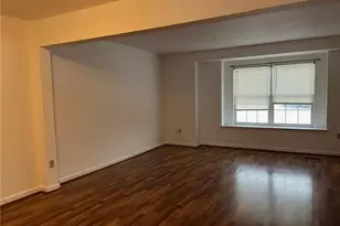 2003 Trail Side Ct, Jeannette, PA 15644 - Photo 5