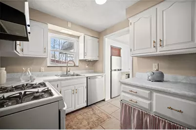 2079 Spring Valley, Scott Township, PA 15243 - Photo 11