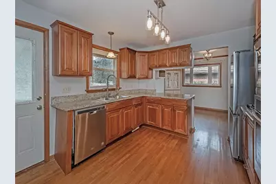 1460 Mohican Dr, Pittsburgh, PA 15228 - Photo 9