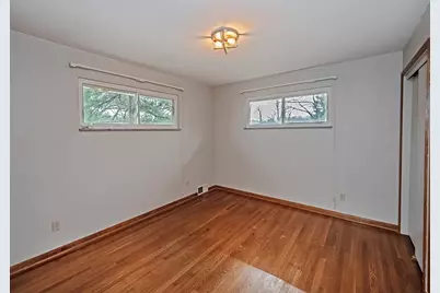 1460 Mohican Dr, Pittsburgh, PA 15228 - Photo 19