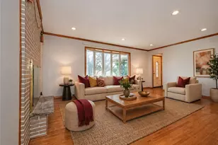 1460 Mohican Dr, Pittsburgh, PA 15228 - Photo 3