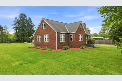 7376 Sharon Mercer Rd, Lackawannock Township, PA 16137 - Photo 5