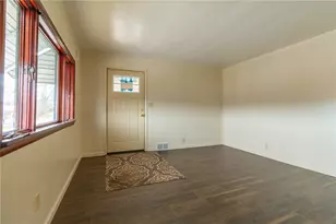 700 6th St, Glassport, PA 15045 - Photo 5